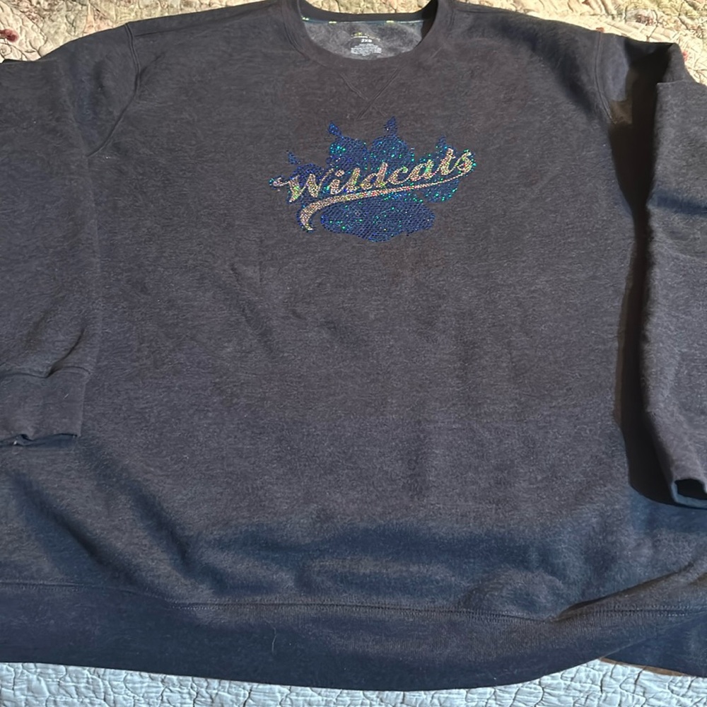 PLUS SIZE WILDCAT SWEATSHIRT!!!!!